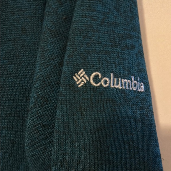 Columbia Blue Sweatshirt Henley Style - Picture 2 of 3